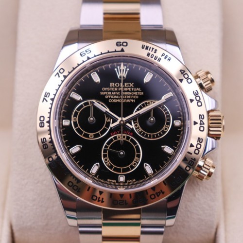 コスモグラフ デイトナ 黒文字盤 8Pダイヤモンド