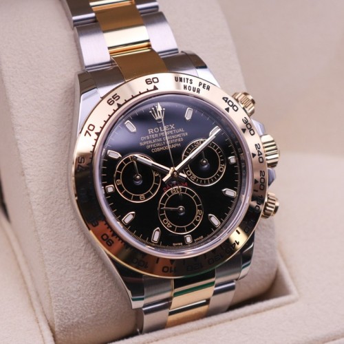 コスモグラフ デイトナ 黒文字盤 8Pダイヤモンド