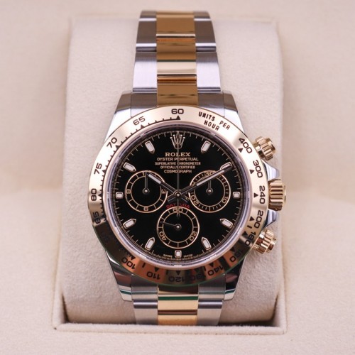 コスモグラフ デイトナ 黒文字盤 8Pダイヤモンド